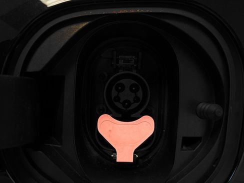 Used 2022 Chevrolet Bolt LT FWD image 29