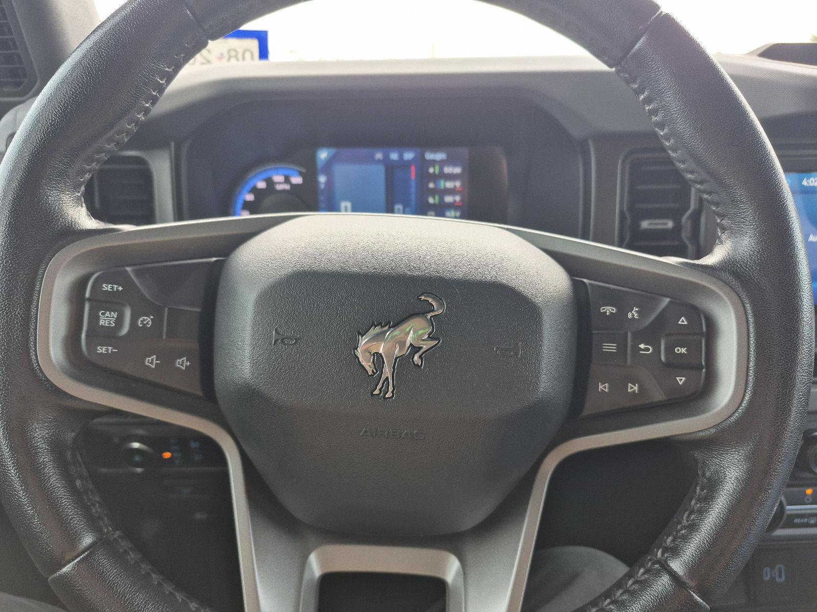 Used 2023 Ford Bronco Big Bend w/ Sasquatch Package AWD/4WD image 8