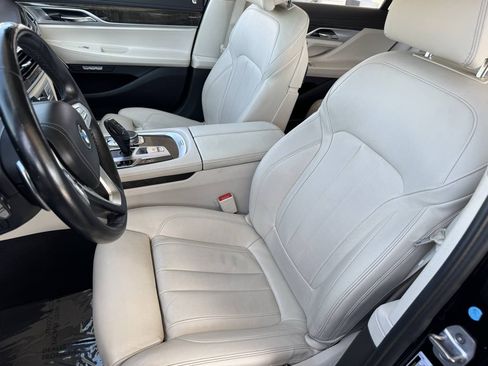 Used 2018 BMW 750i xDrive AWD/4WD image 18