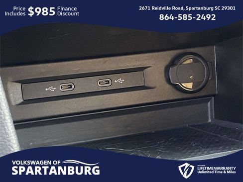 Used 2023 Volkswagen Tiguan SE image 27