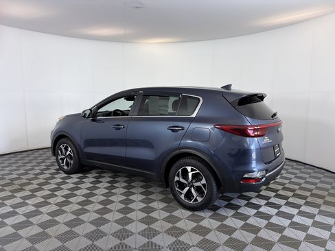 Used 2021 Kia Sportage LX FWD image 8