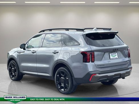 Used 2025 Kia Sorento SX Prestige w/ Olive Brown Leather Package AWD/4WD image 3