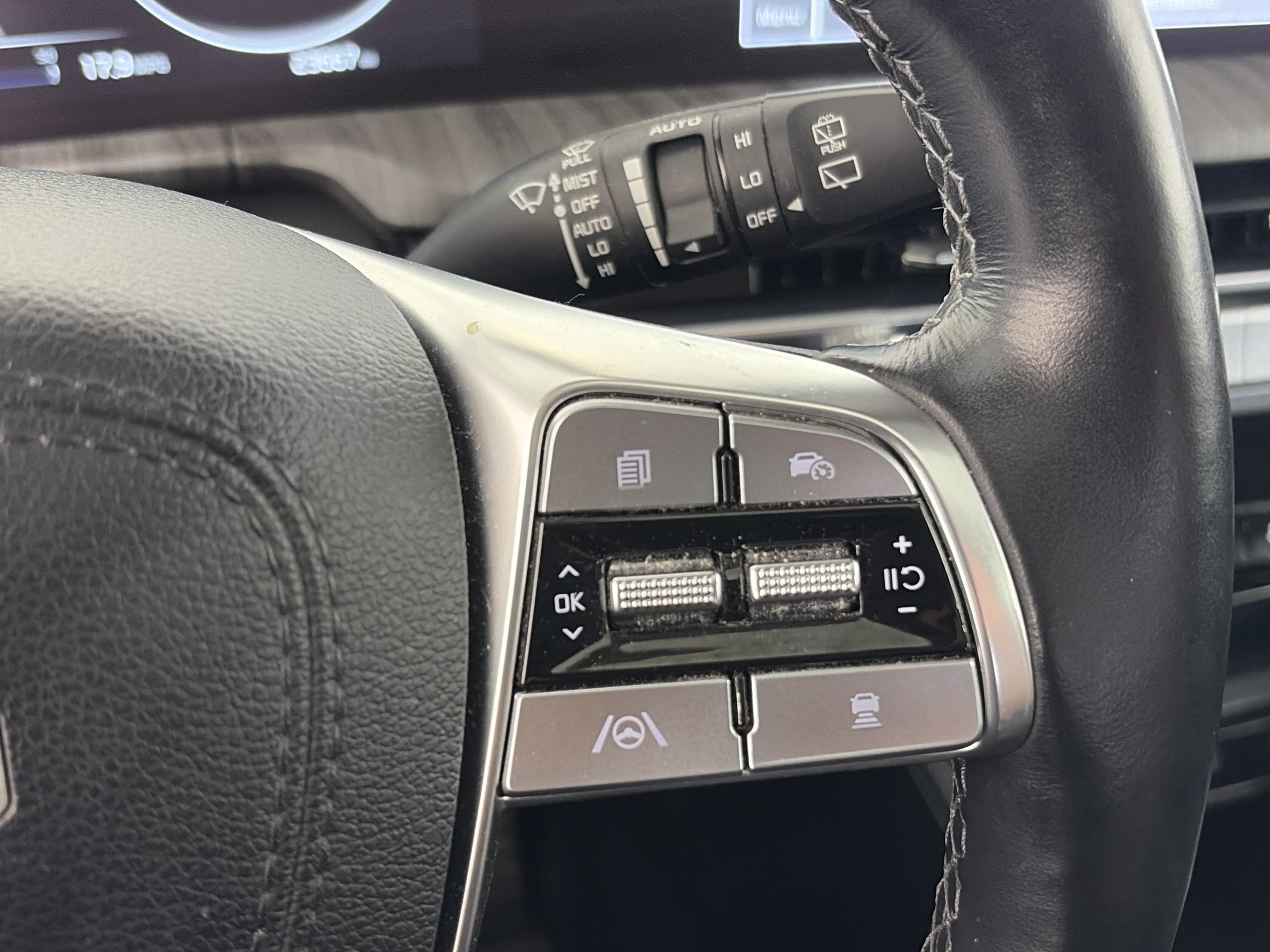Certified 2024 Kia Telluride SX Prestige AWD/4WD image 40