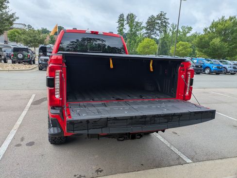 Certified 2025 Ford F250 XLT w/ Black Appearance Package AWD/4WD image 36