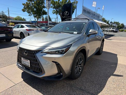 Used 2025 Lexus NX 350h AWD w/ Premium Package image 3