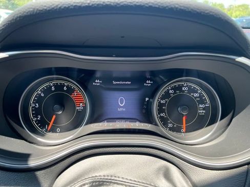 Used 2021 Jeep Cherokee Trailhawk w/ Sun, Sound & Nav Group AWD/4WD image 25