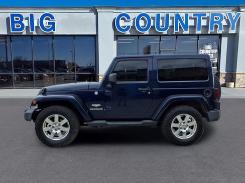 Used 2013 Jeep Wrangler Sahara w/ Connectivity Group AWD/4WD image 2