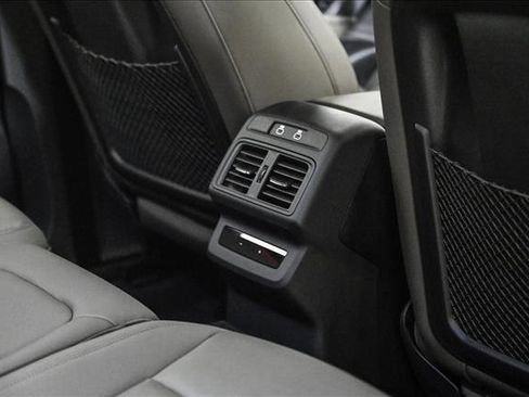 New 2025 Audi Q5 Premium Plus image 17