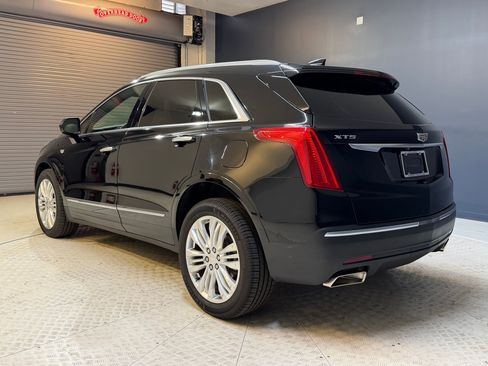 Used 2019 Cadillac XT5 Premium Luxury w/ Driver Assist Package FWD image 3