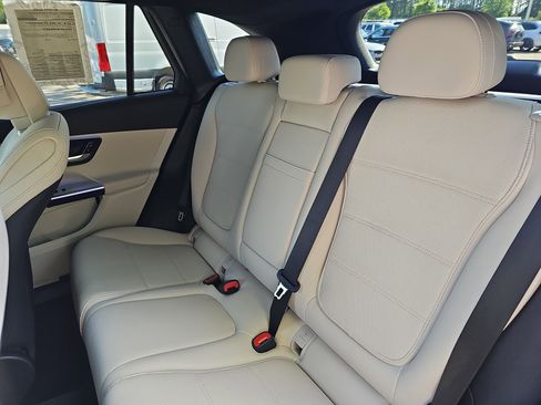 Certified 2026 Mercedes-Benz GLC 300 4MATIC image 15