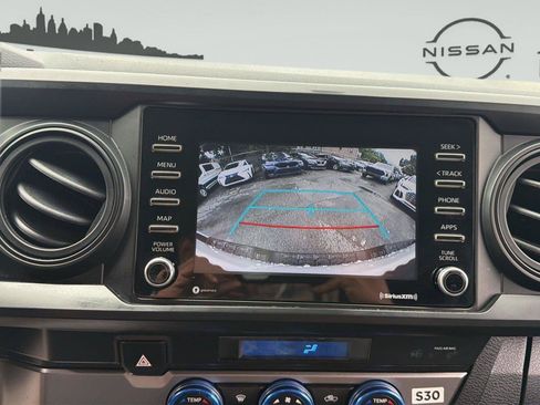 Used 2022 Toyota Tacoma SR w/ SX Package RWD image 18