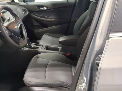 Used 2018 Chevrolet Cruze LT w/ Convenience Package image 20