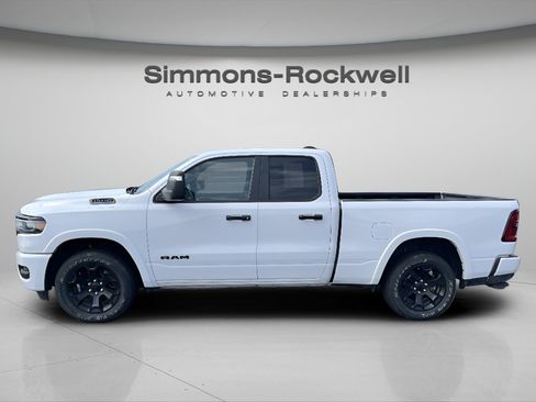 Used 2025 RAM 1500 Big Horn AWD/4WD image 2