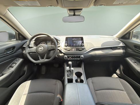 Certified 2025 Nissan Altima 2.5 S FWD image 7