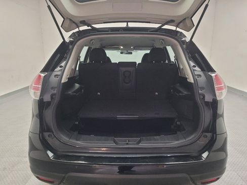 Used 2015 Nissan Rogue S FWD image 29