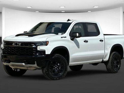 New 2026 Chevrolet Silverado 1500 ZR2 image 2