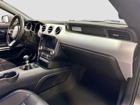 Used 2015 Ford Mustang GT Premium image 28