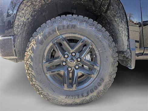 New 2026 Chevrolet Silverado 1500 Custom Trail Boss w/ LPO, Dark Essentials Package image 10