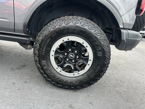 Used 2023 Ford Bronco Badlands w/ Sasquatch Package image 10