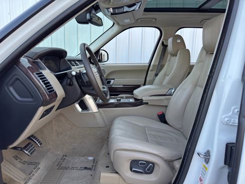 Used 2015 Land Rover Range Rover Supercharged image 16