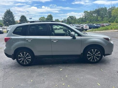 Used 2017 Subaru Forester 2.0XT Premium AWD/4WD image 2