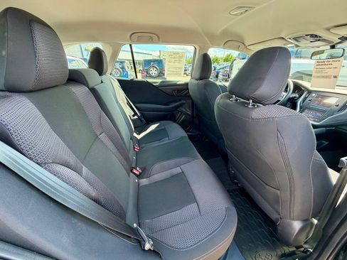 Used 2025 Subaru Outback AWD/4WD image 24