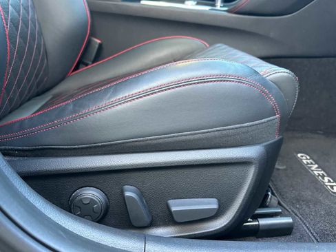 Used 2019 Genesis G70 2.0T Advanced w/ Sport Package image 22