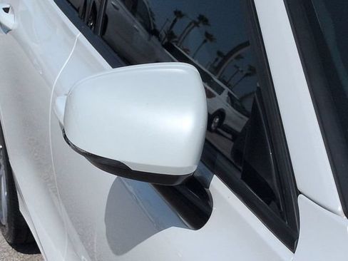 Used 2019 Volvo S60 T5 Momentum w/ Premium Package FWD image 12