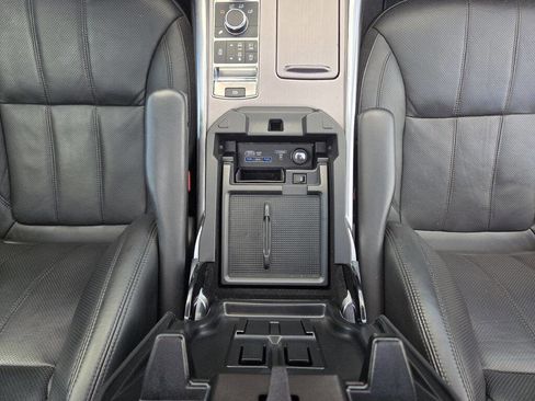 Used 2017 Land Rover Range Rover Sport HSE image 49