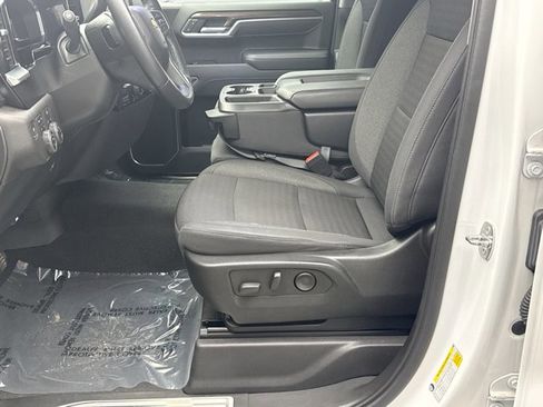 Used 2022 Chevrolet Silverado 1500 LT AWD/4WD image 11