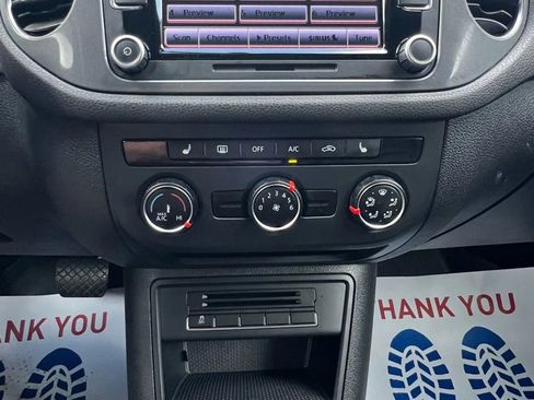 Used 2014 Volkswagen Tiguan SE image 15