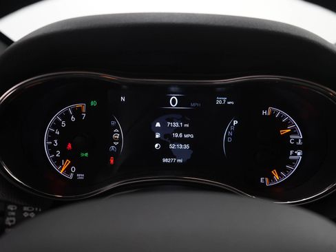 Used 2019 Jeep Grand Cherokee Limited w/ Luxury Group II AWD/4WD image 28