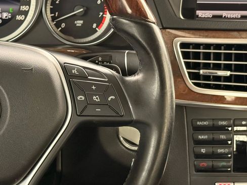 Used 2014 Mercedes-Benz E 350 4MATIC Sedan image 34