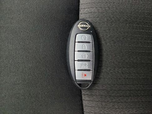 Used 2024 Nissan Altima 2.5 SV image 32