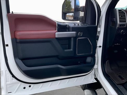 Used 2020 Ford F250 Platinum AWD/4WD image 22