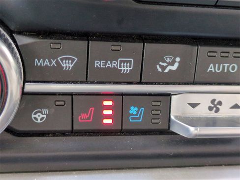 Certified 2024 Ford Expedition Limited image 22