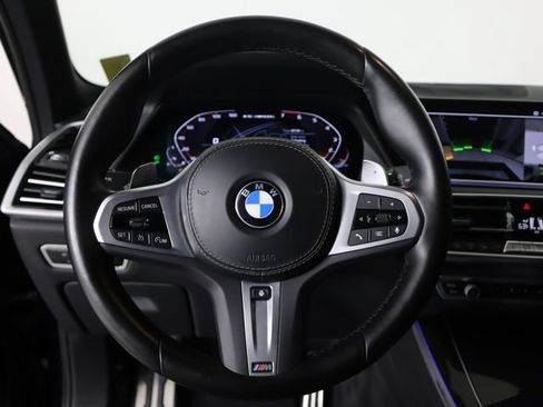 Used 2022 BMW X5 M50i w/ Parking Assistance Package AWD/4WD image 21