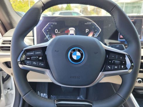 New 2026 BMW i4 eDrive40 w/ Parking Assistance Package RWD image 18
