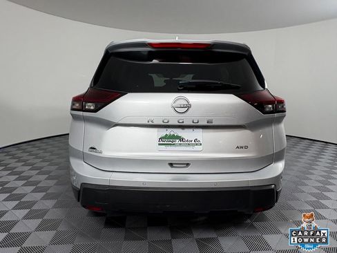 Used 2025 Nissan Rogue SV AWD/4WD image 9