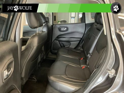 Used 2018 Jeep Compass Latitude w/ Popular Equipment Group AWD/4WD image 21