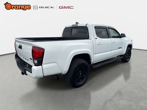 Used 2022 Toyota Tacoma SR5 w/ Technology Package RWD image 3