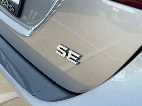 Used 2023 Toyota Camry SE image 10