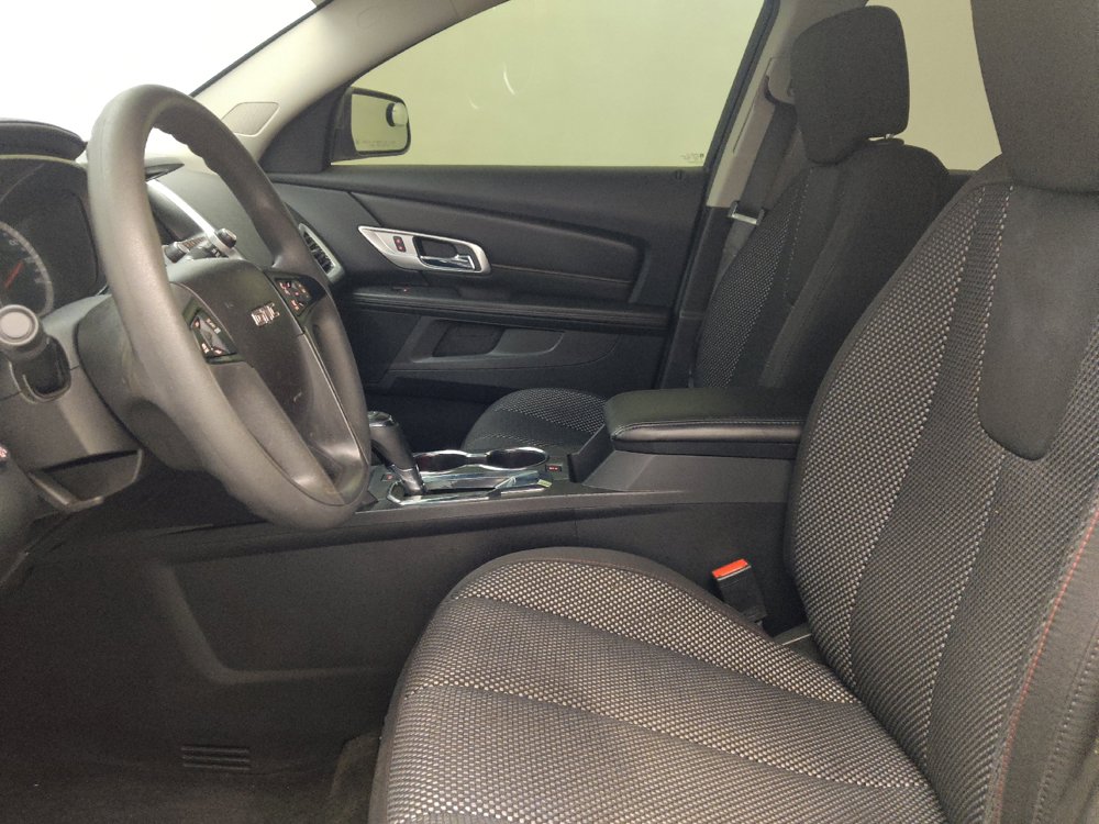 Used 2017 GMC Terrain SLE FWD image 17
