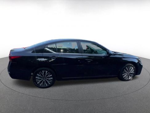 Used 2026 Nissan Altima 2.5 SV FWD image 16