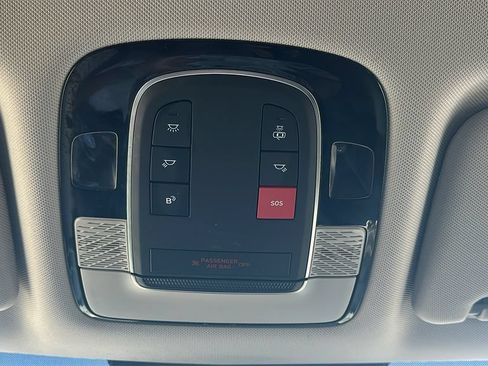 Used 2025 Hyundai Palisade SEL FWD image 31