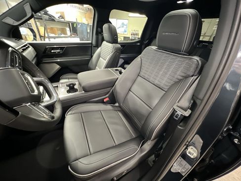 New 2025 GMC Sierra EV Denali image 19