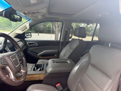 Used 2017 GMC Yukon Denali AWD/4WD image 15