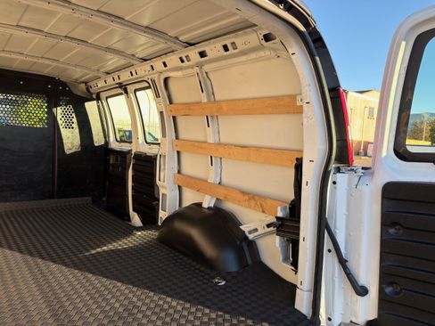 Used 2024 Chevrolet Express 2500 w/ Driver Convenience Package image 20