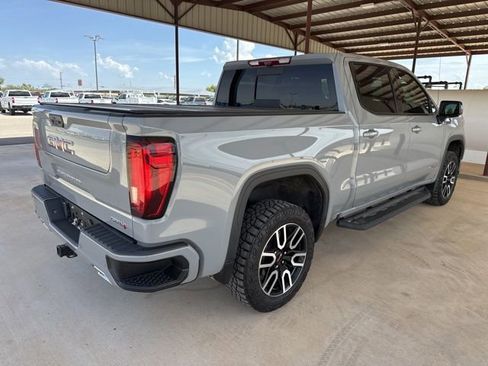 Used 2024 GMC Sierra 1500 AT4 w/ Technology Package AWD/4WD image 8