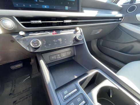 Used 2024 Hyundai Sonata SEL FWD image 31